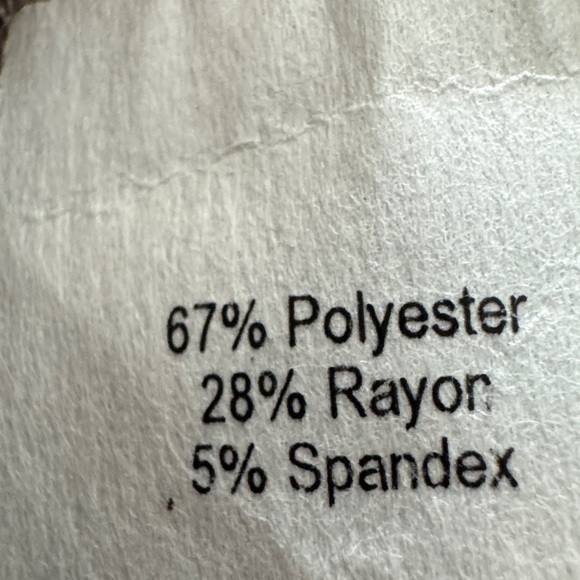 517:  GILLI NWT SET CAMEL (GL) - Picture 3 of 3